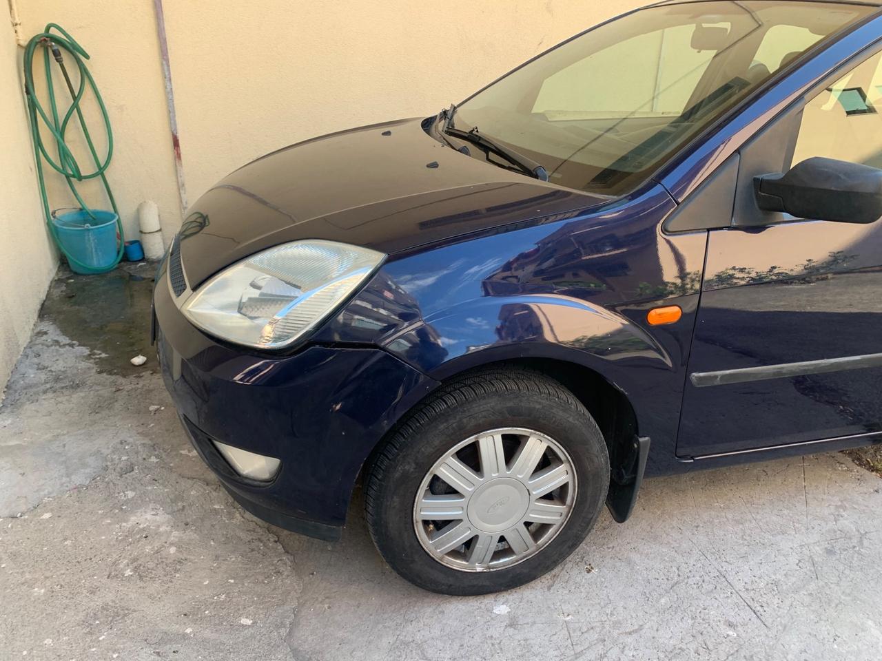 Ford Fiesta 1.4 16V 5p. Ghia km 60000