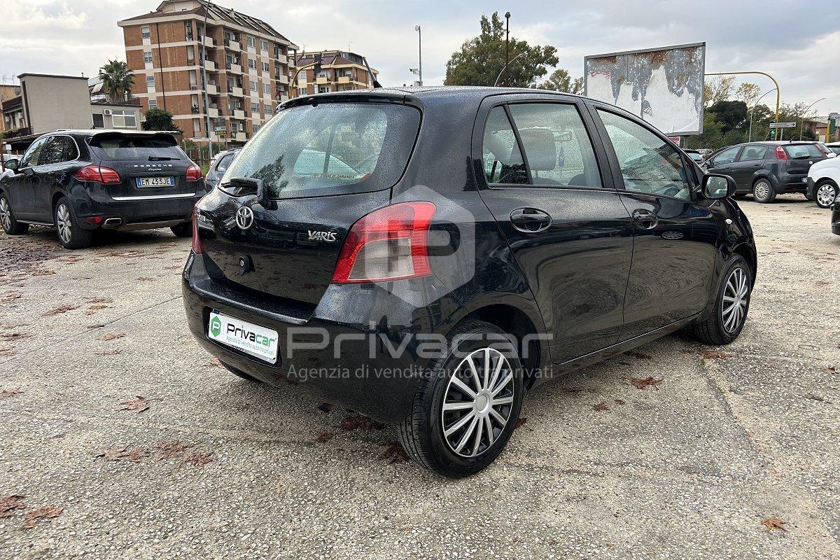 TOYOTA Yaris 1.0 5 porte Sol