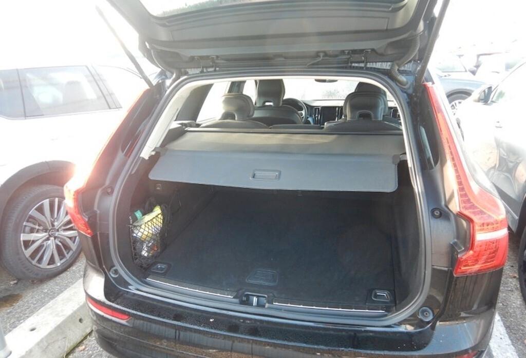 Volvo XC 60 XC60 2.0D 197CV B4 GEARTRONIC AWD BUSINESS ( FARI LED - COCKPIT NAVI SENSORI POST. )