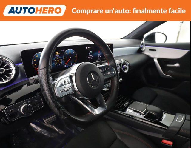 MERCEDES-BENZ A 180 d Automatic Premium