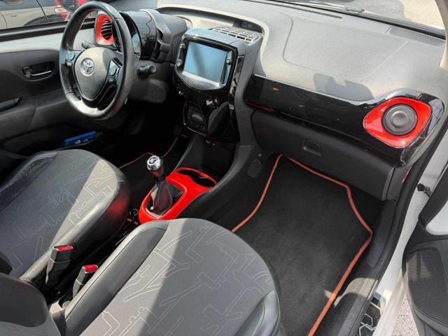 TOYOTA Aygo 1.0 VVT-i 72 CV 5 porte x-wave orange