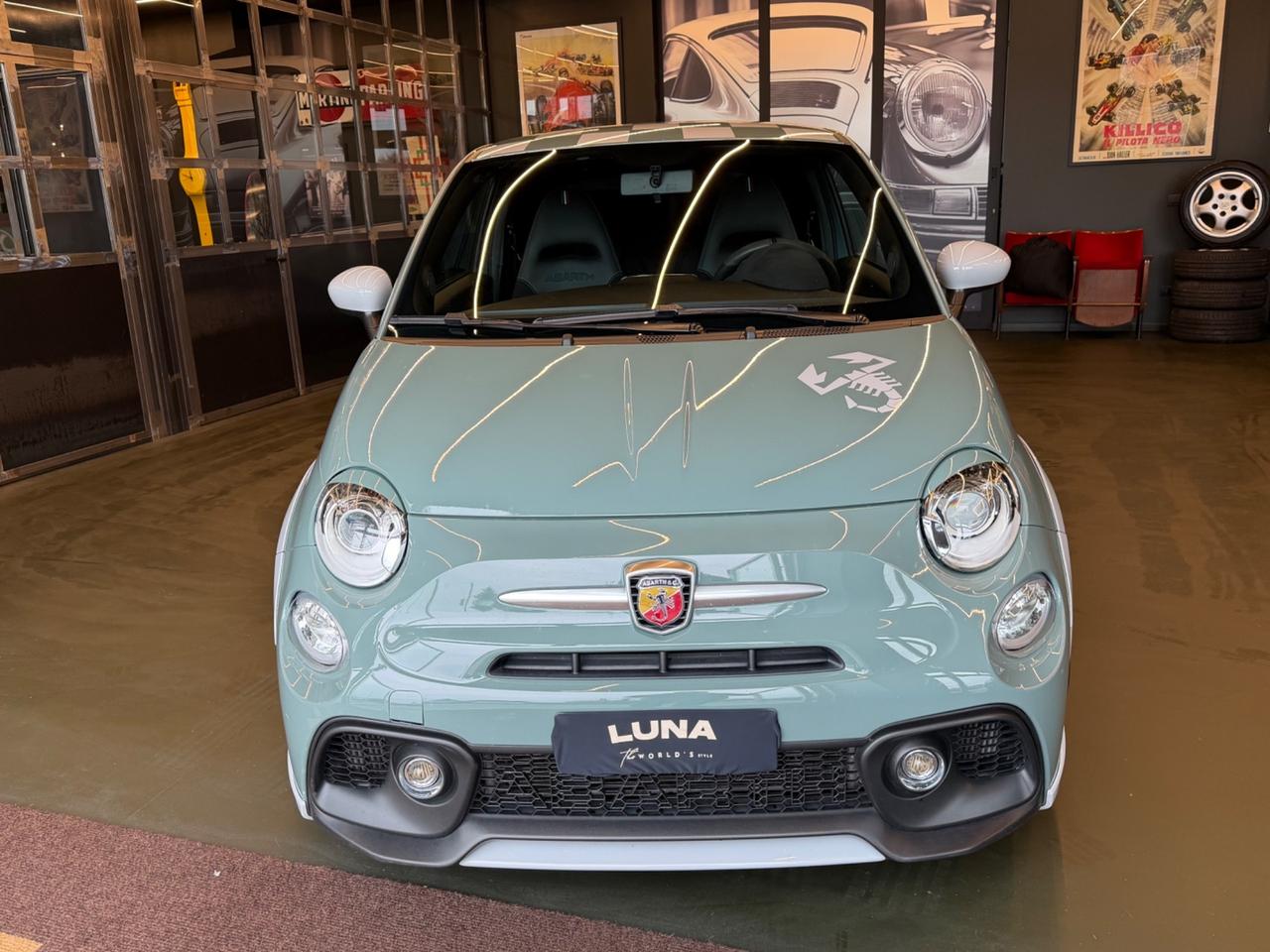 Abarth 695 1.4 Turbo T-Jet 180 CV 70°