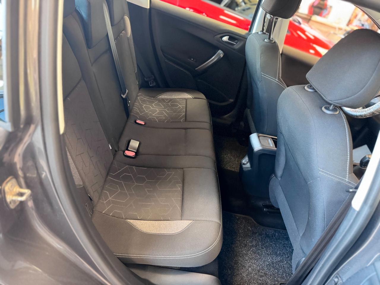 Peugeot 2008 PureTech 82 Allure