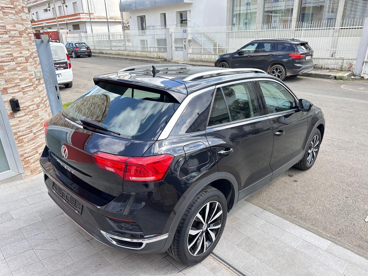 Volkswagen T-Roc 1.6 TDI-2019 LED/NAVI/CAMERA