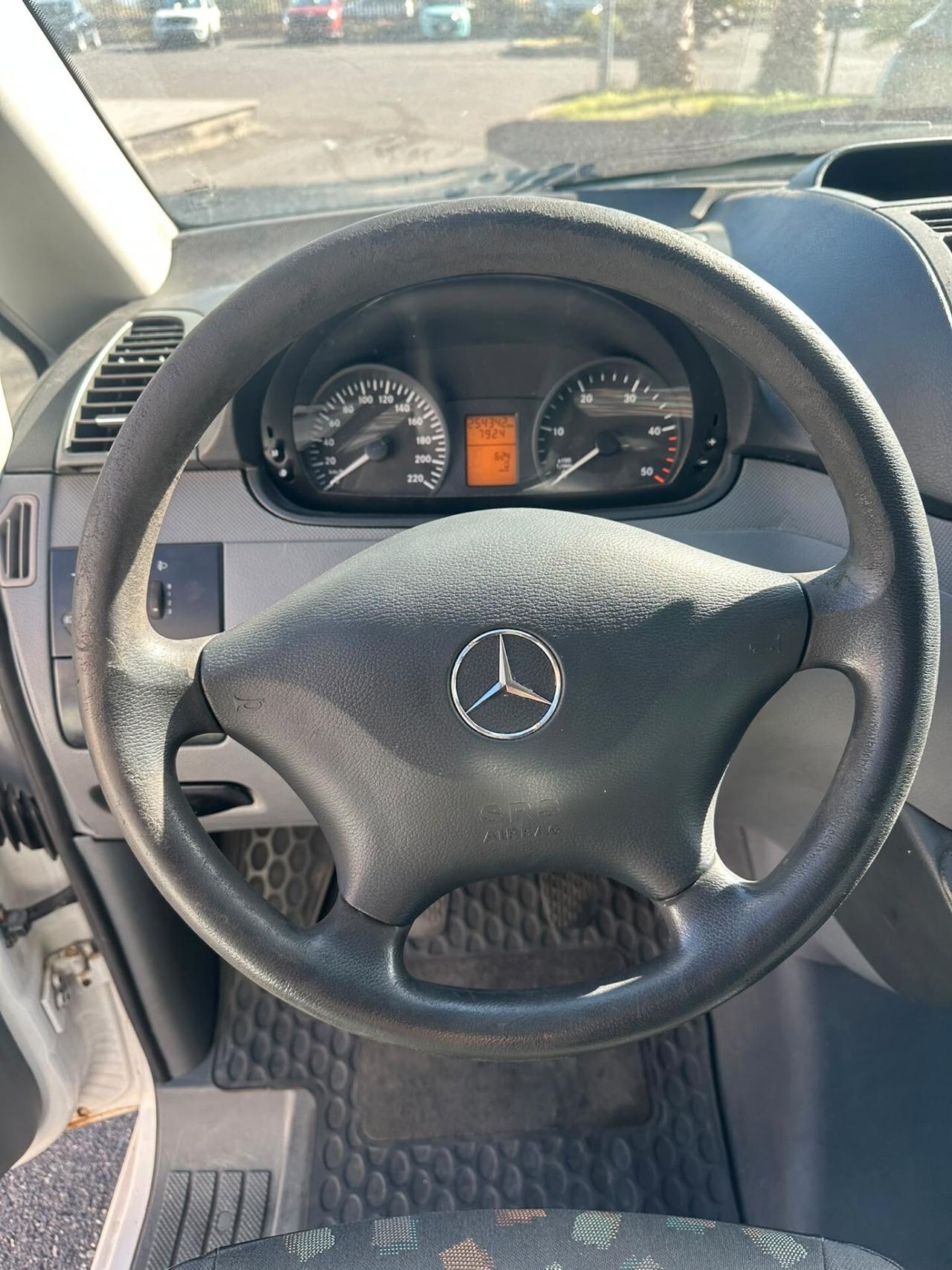 Mercedes-benz Vito 2.2 109 CDI PC Mixto Vtr. Compact