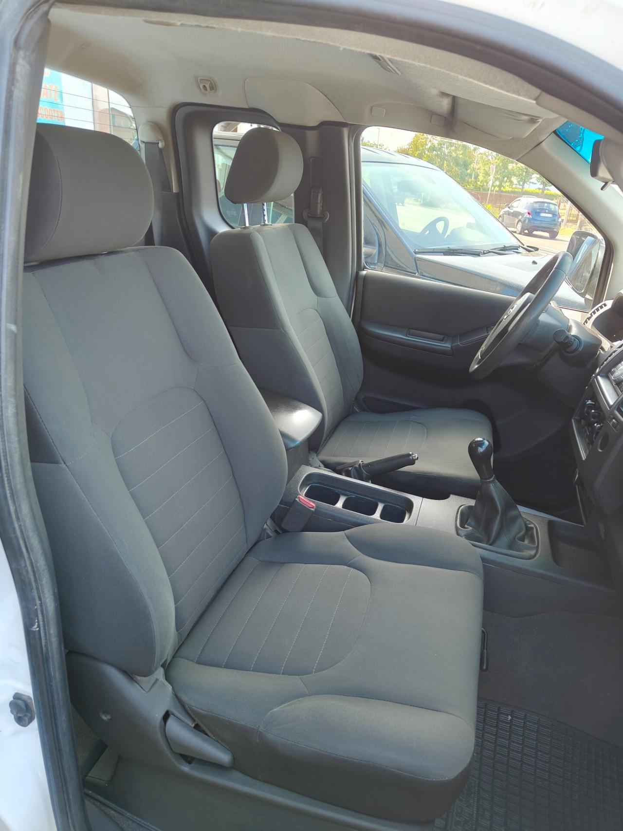 Nissan Navara 2.5 dCi 190CV 2 porte King Cab Sport