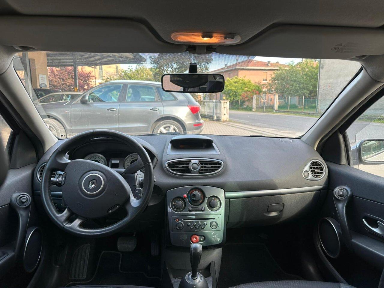 Renault Clio 5 Porte Clio 5p 1.5 dci AUTOMATICO OK NEOPATENTATO