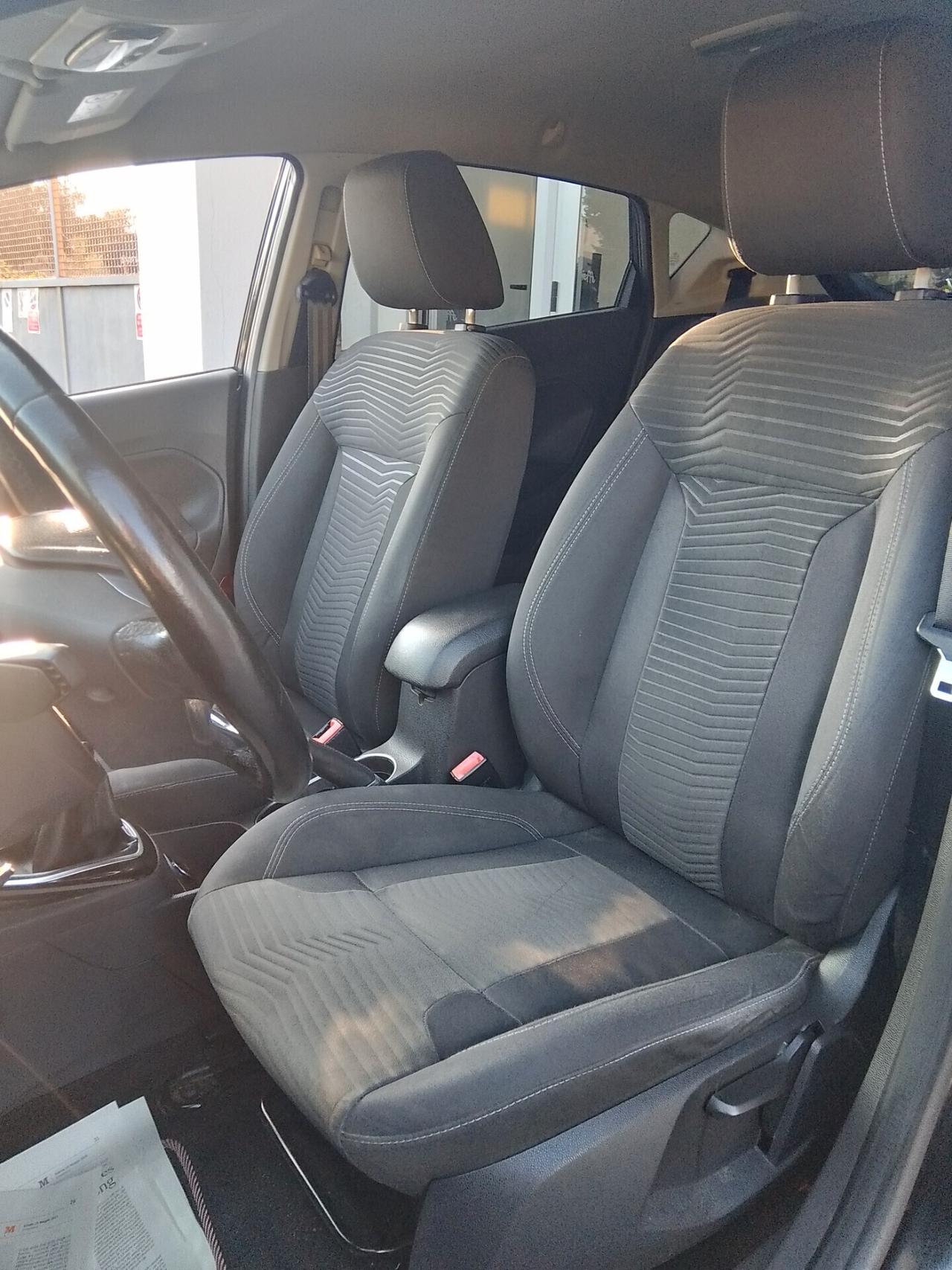 Ford Fiesta 1.4 5 porte Bz.- GPL Titanium