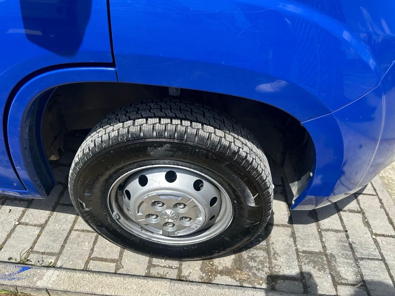 Peugeot Boxer 330 2.2 BlueHDi 140 Iva Compresa
