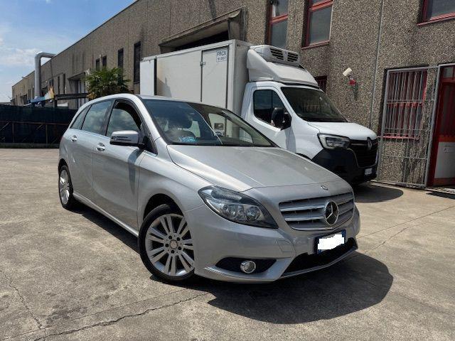 MERCEDES-BENZ B 180 CDI Executive