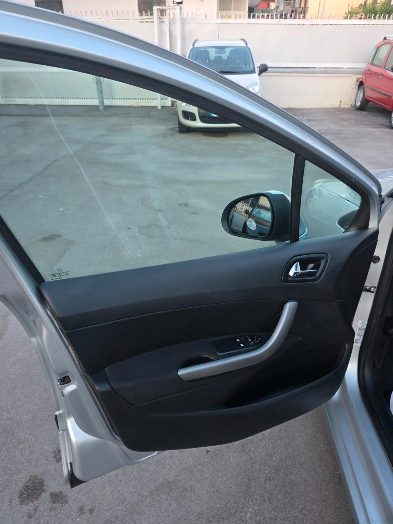 Peugeot 308 1.6 HDi 90CV 5p. Tecno