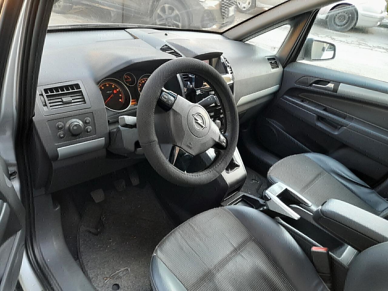 Opel Zafira 1.6 16V ecoM 94CV Cosmo