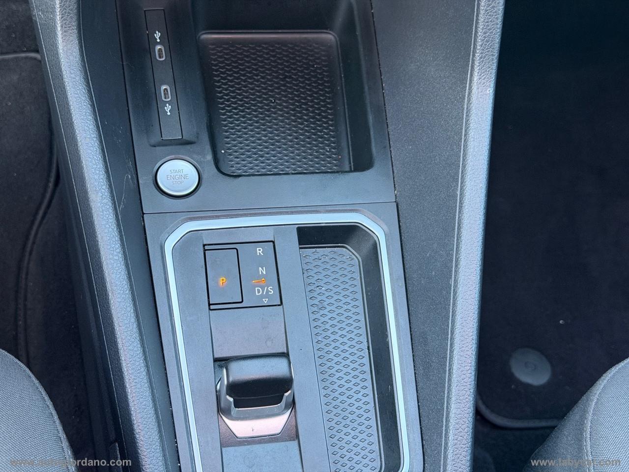 FORD Gr.Tourneo Connect 2.0 122 aut. Tit.