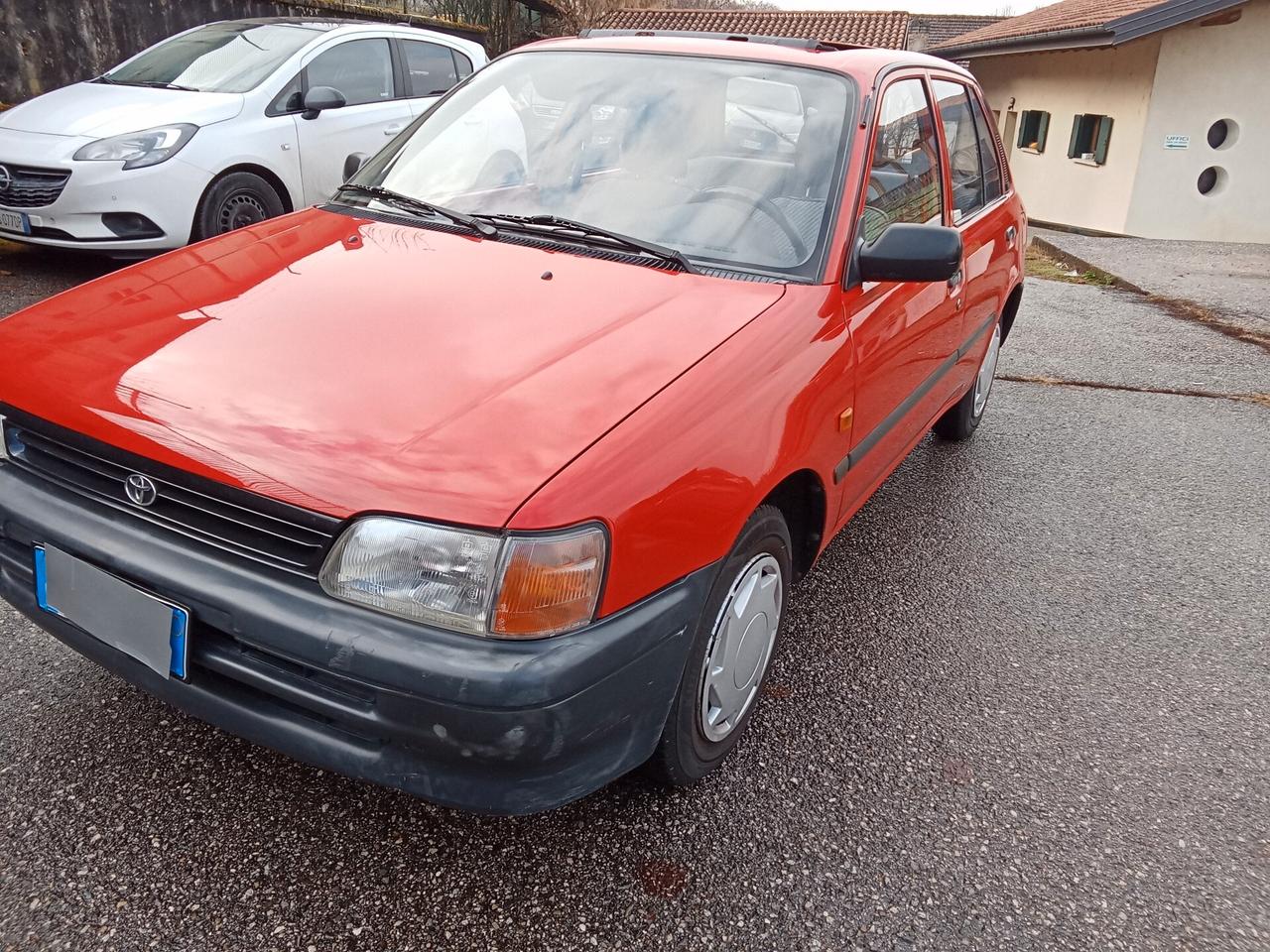 Toyota Carina E 1.6 16V cat Liftback XLi