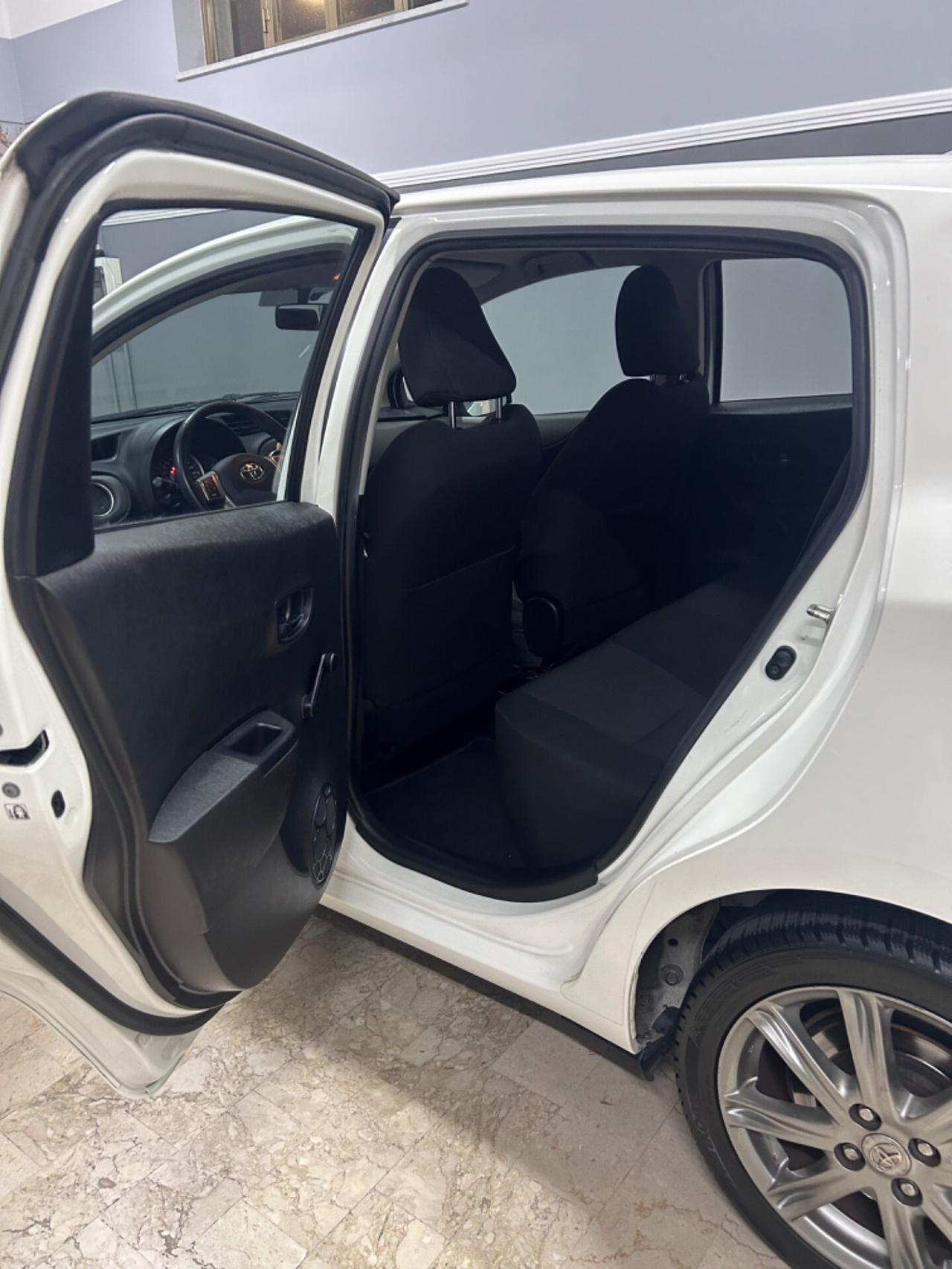 Toyota Yaris 1.4 D-4D 5 porte Style