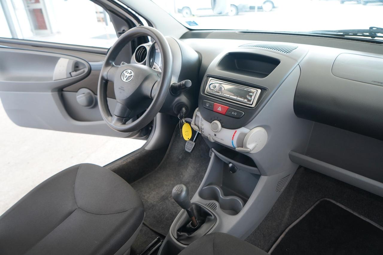 Toyota Aygo 1.0 68 Cv 3p Sol