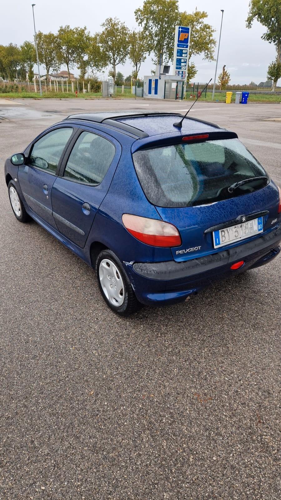 Peugeot 206 1.1 5p. XR