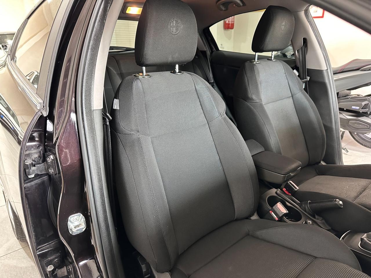 Alfa Romeo Giulietta 1.6 JTDm-2 105 CV - UNICO PRO
