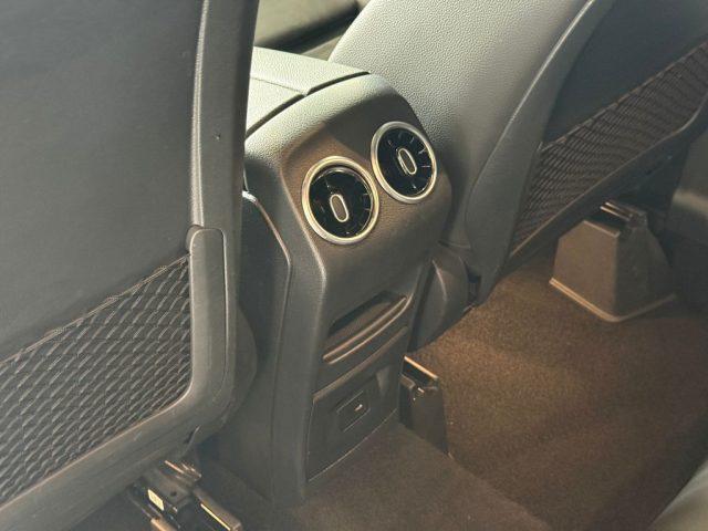 MERCEDES-BENZ GLA 200 200 d AMG/Premium 4Matic