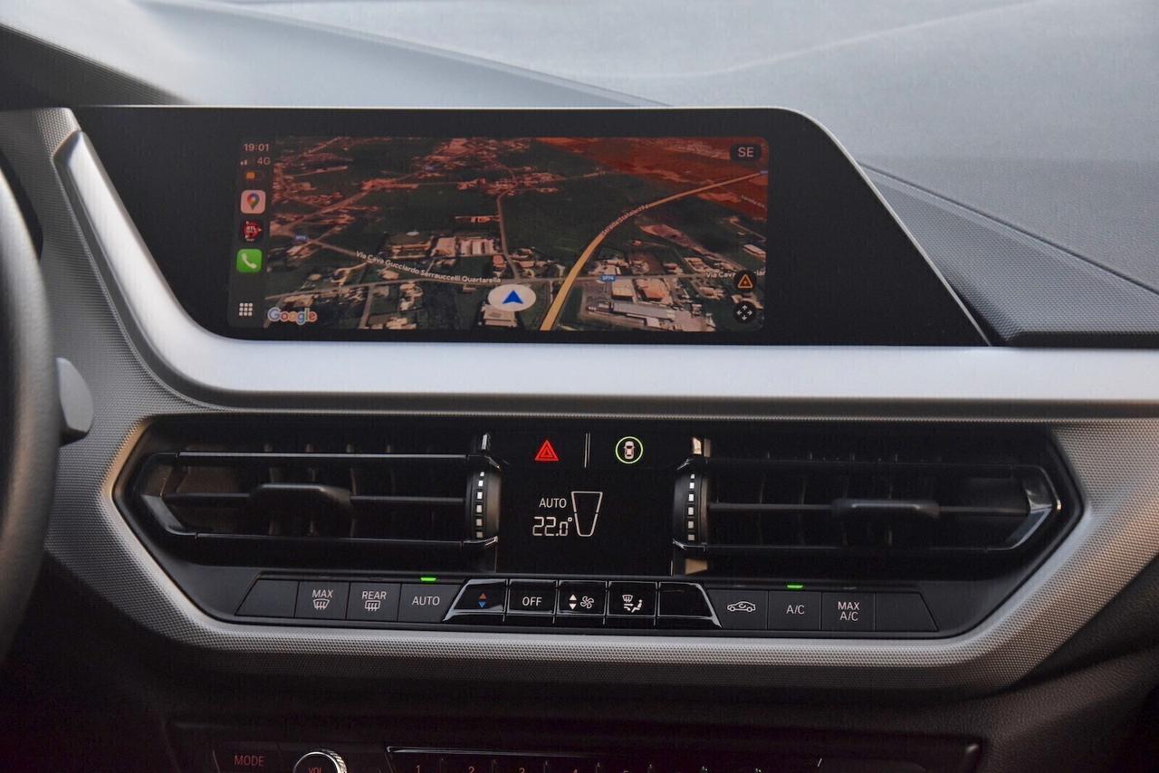 Bmw 116 d 5p. Business Advantage