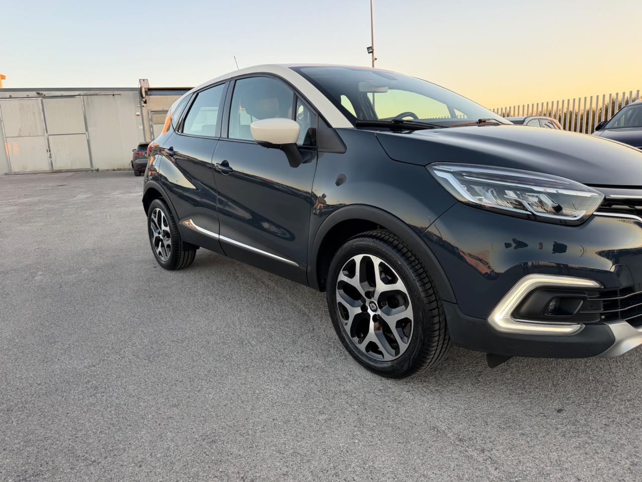 RENAULT CAPTUR 1.5 DCI 110 INTENS FULL LED MY17