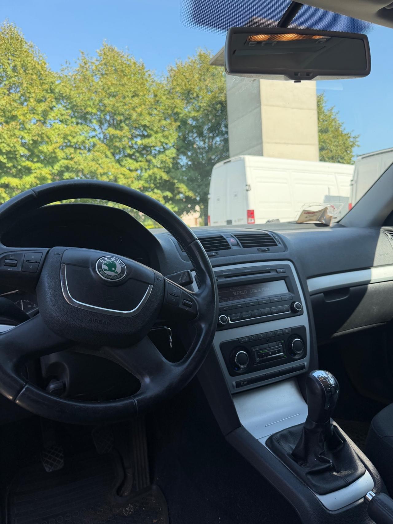 Skoda Octavia 1.6 TDI CR F.AP. Wagon Elegance