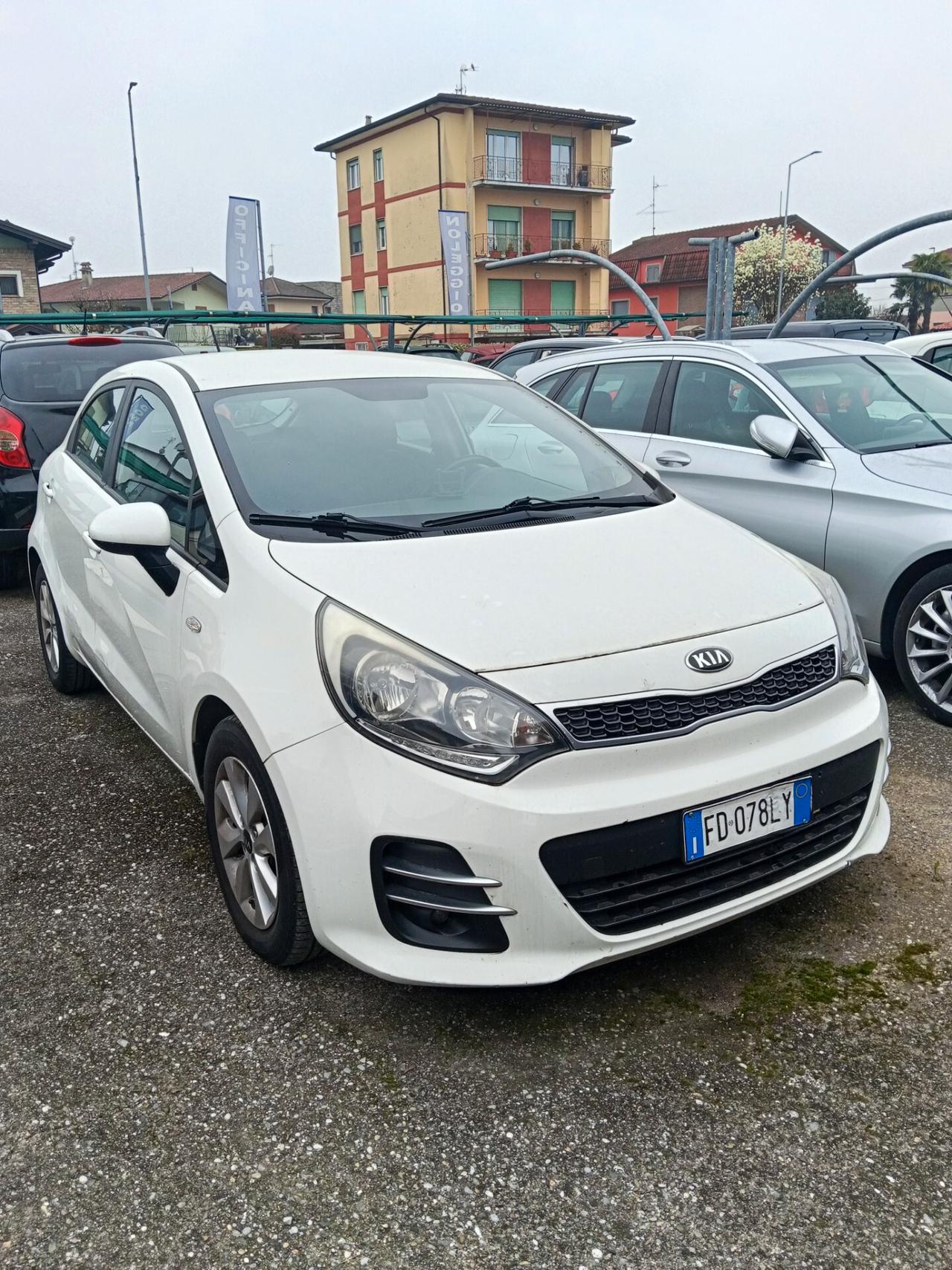 Kia Rio 1.1 CRDi 5p. Cool