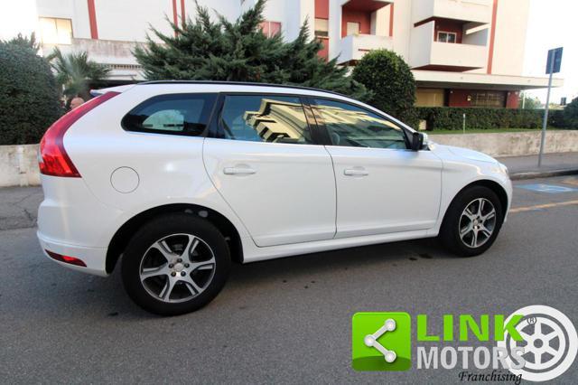 VOLVO XC60 D3 Geartronic R-design Momentum