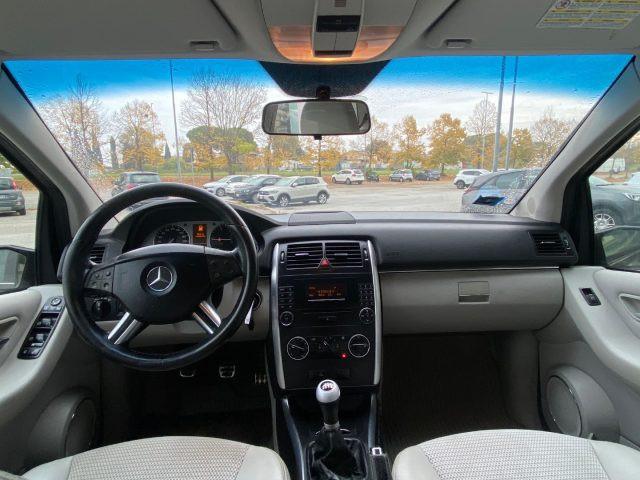 MERCEDES-BENZ B 200 CDI Sport