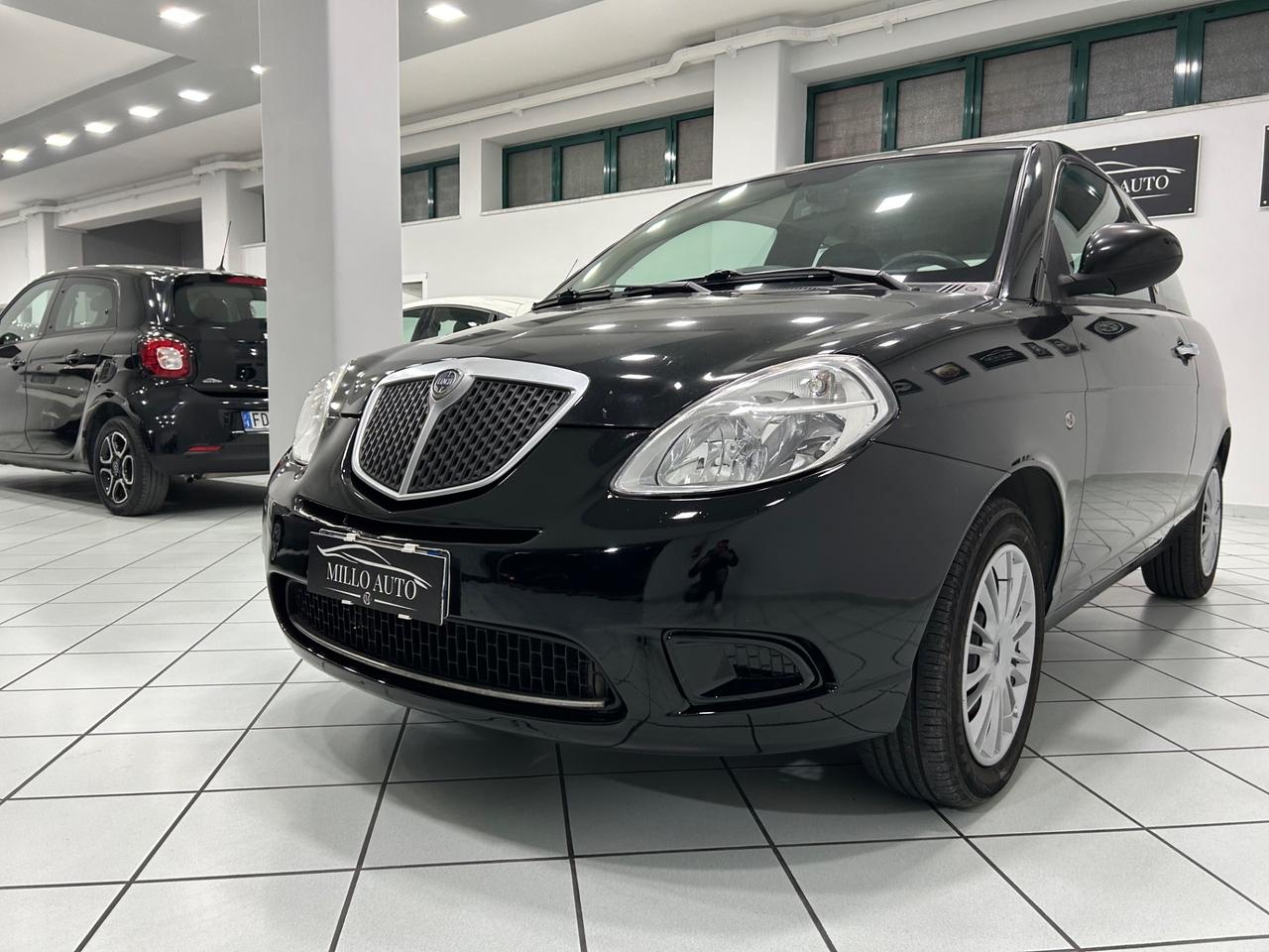 Lancia Ypsilon 1.4 Platino Ecochic GPL