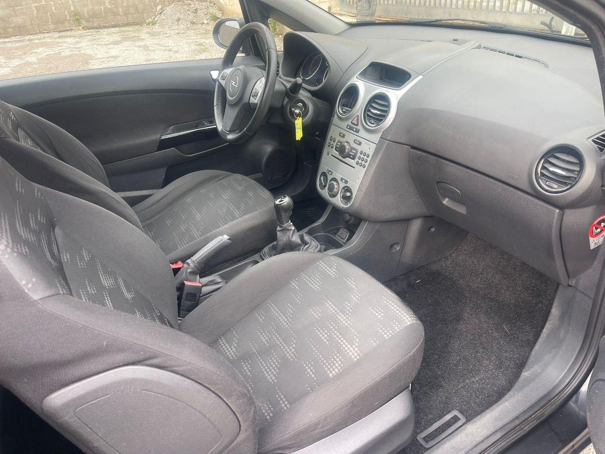 Opel Corsa 3 Porte Corsa 3p 1.2 Edition (elective) 85cv LEGGI