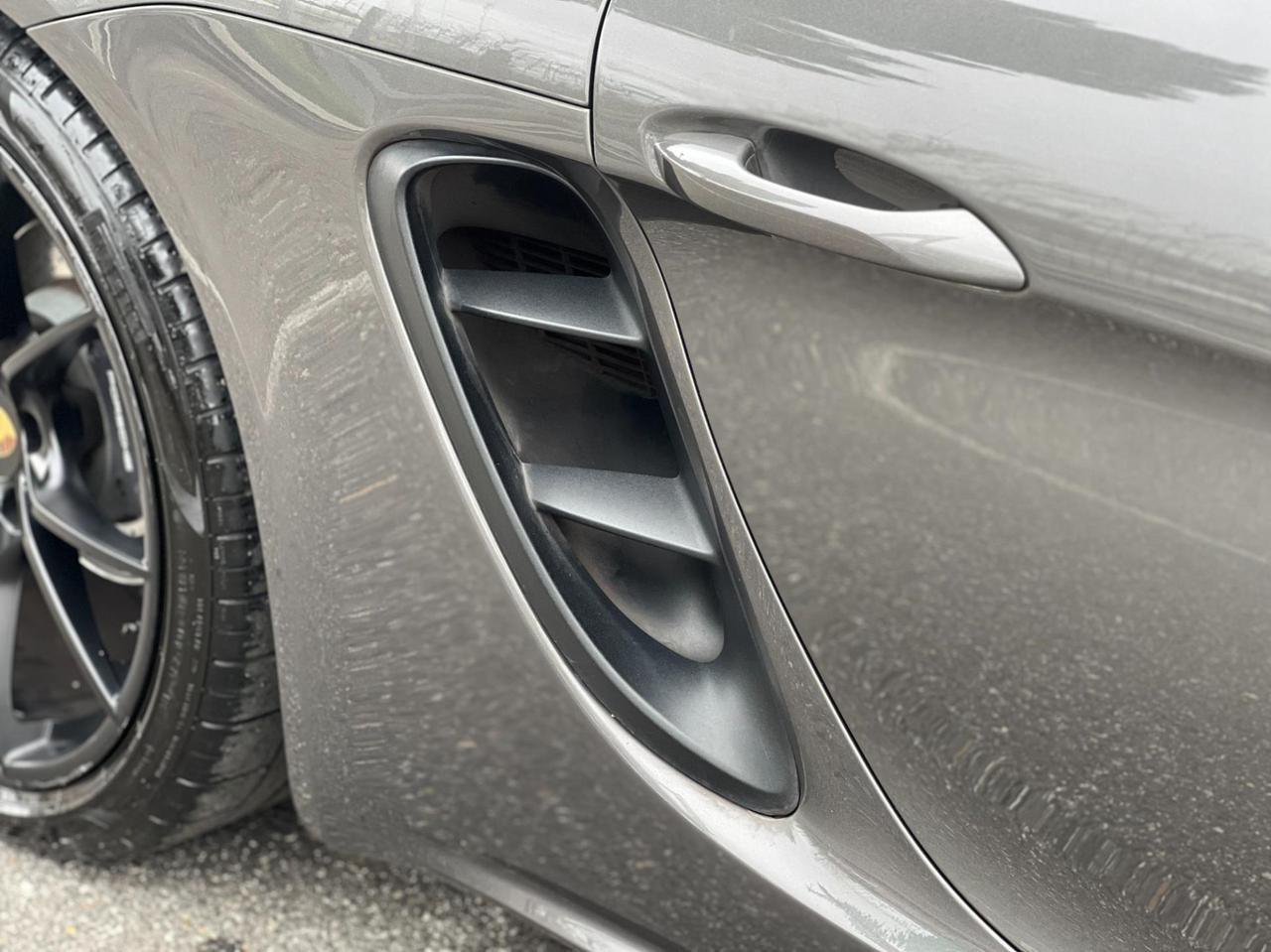 Porsche 718 Cayman 2.0 300cv pdk