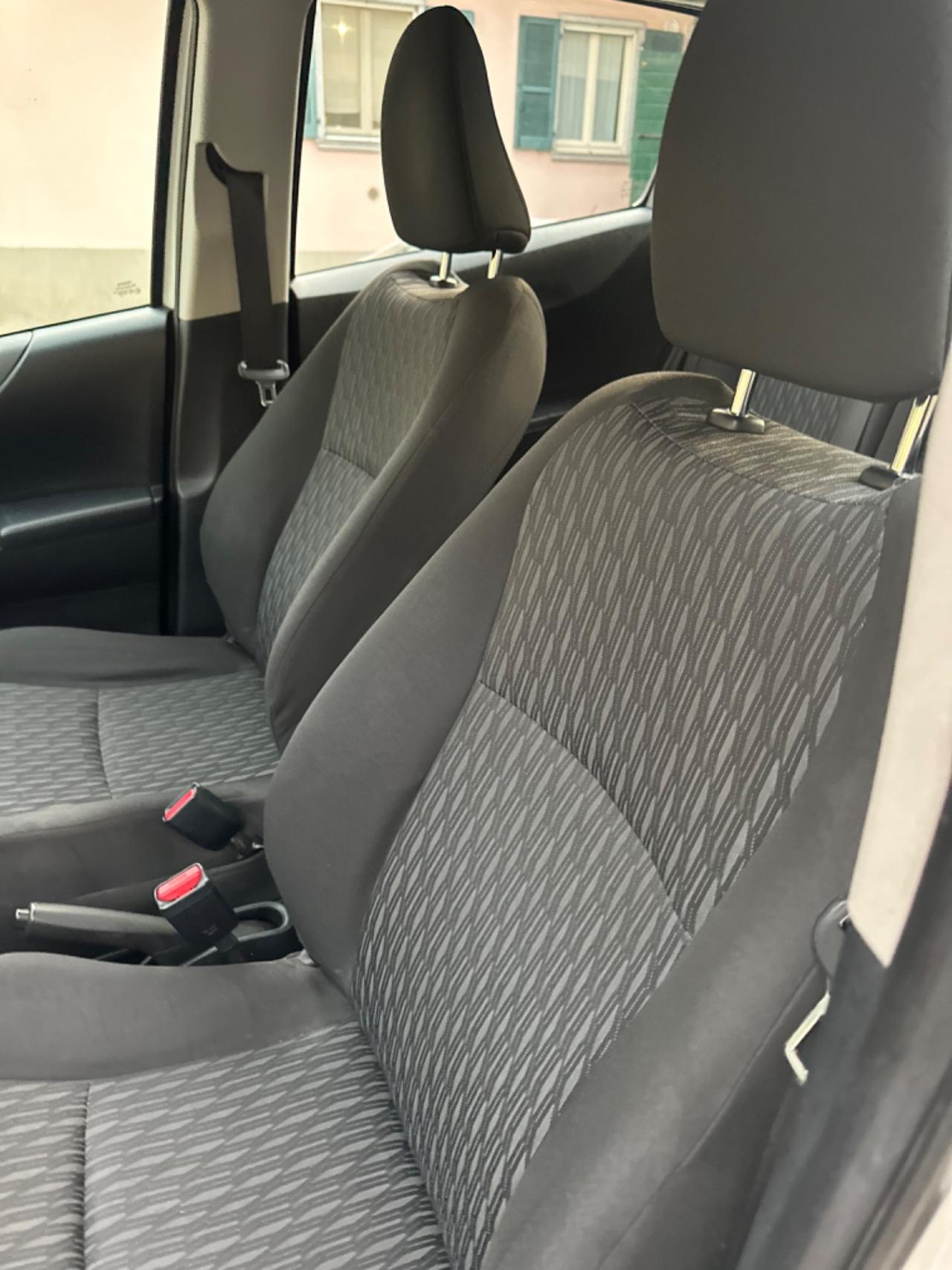 Toyota YARIS 1.0 5P NEOPAT KMCERT GARANZ UNICOPR