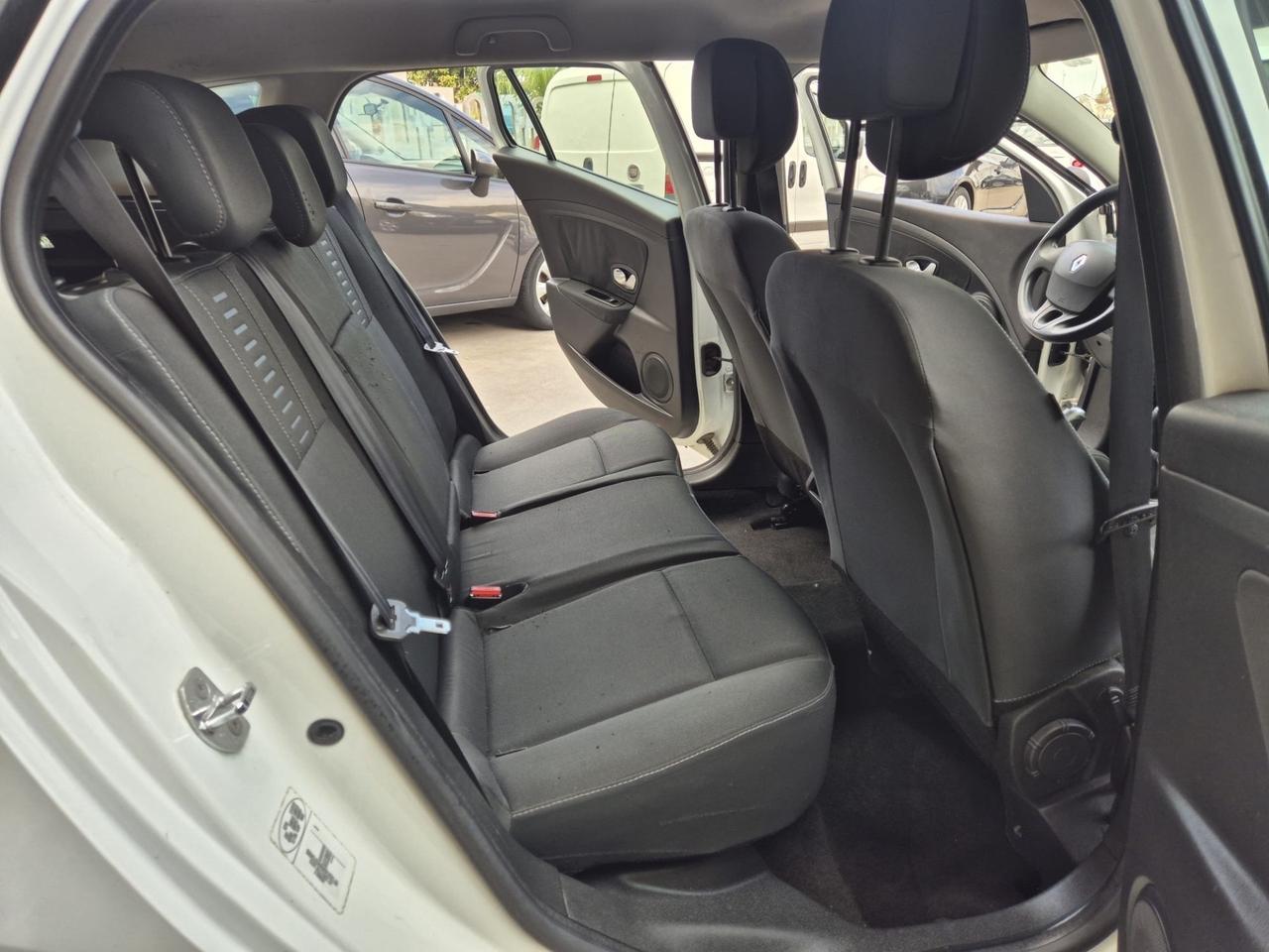 Renault Megane Mégane 1.5 dCi 90CV SporTour Confort