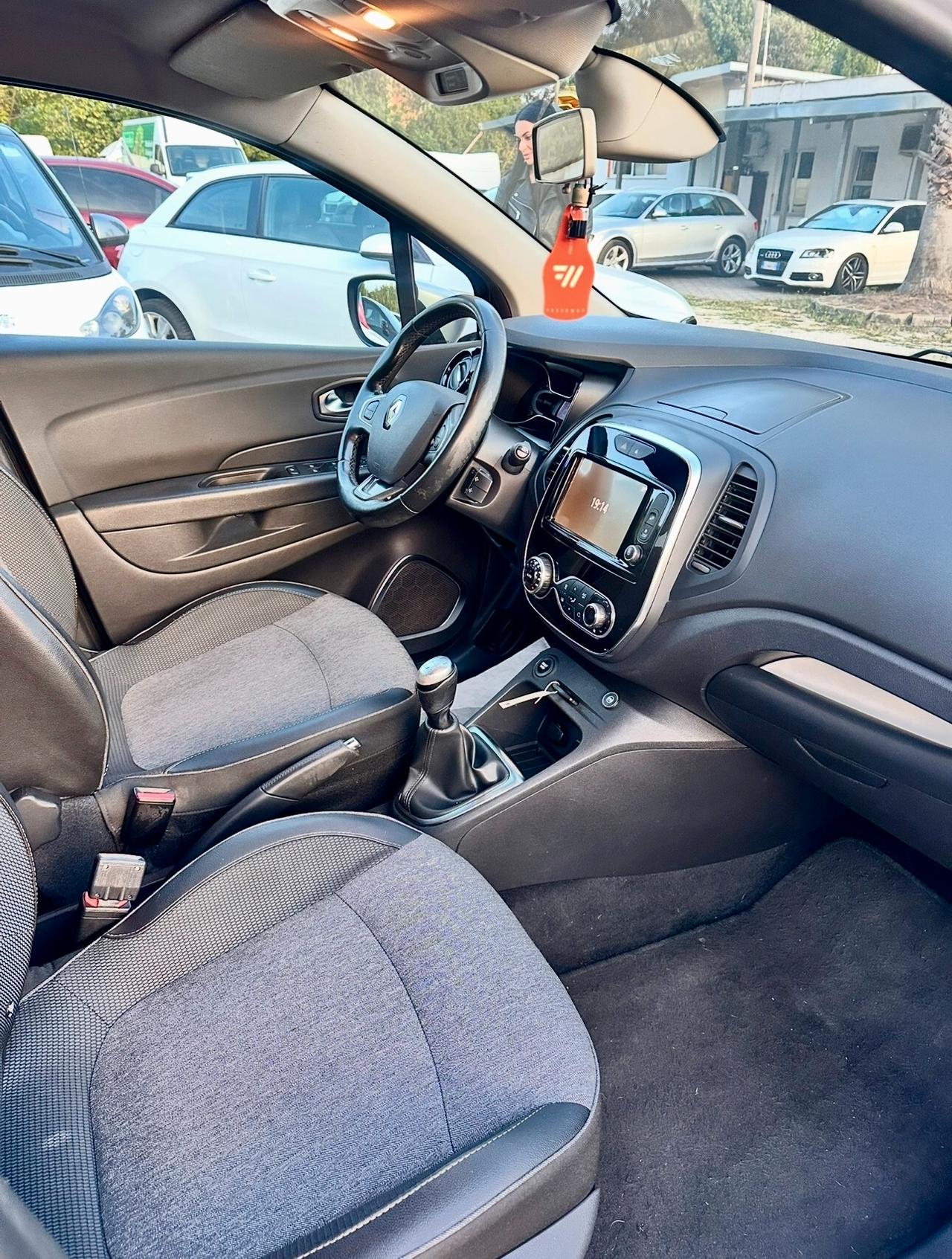 RENAULT - Captur - TCe 12V 90 CV Sport Edition2 - GPL - NEOPATENTATI - FINANZIABILE - PERMUTE