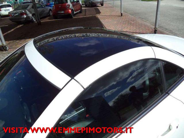 MERCEDES-BENZ SLK 250 d Premium