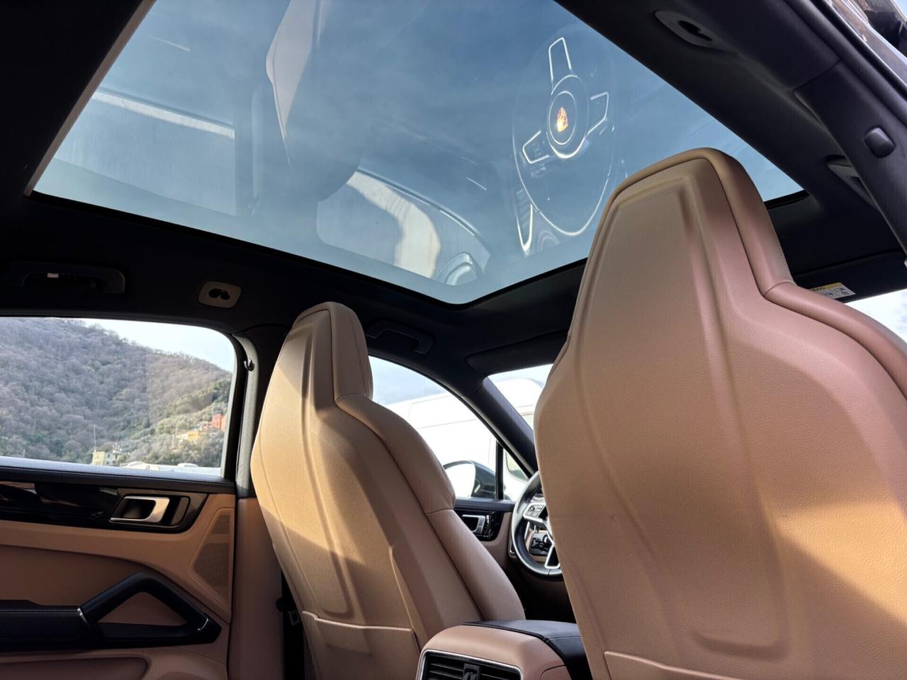 PORSCHE CAYENNE COUPÉ 3.0 BENZINA/HYBRID 340cv PERFETTA