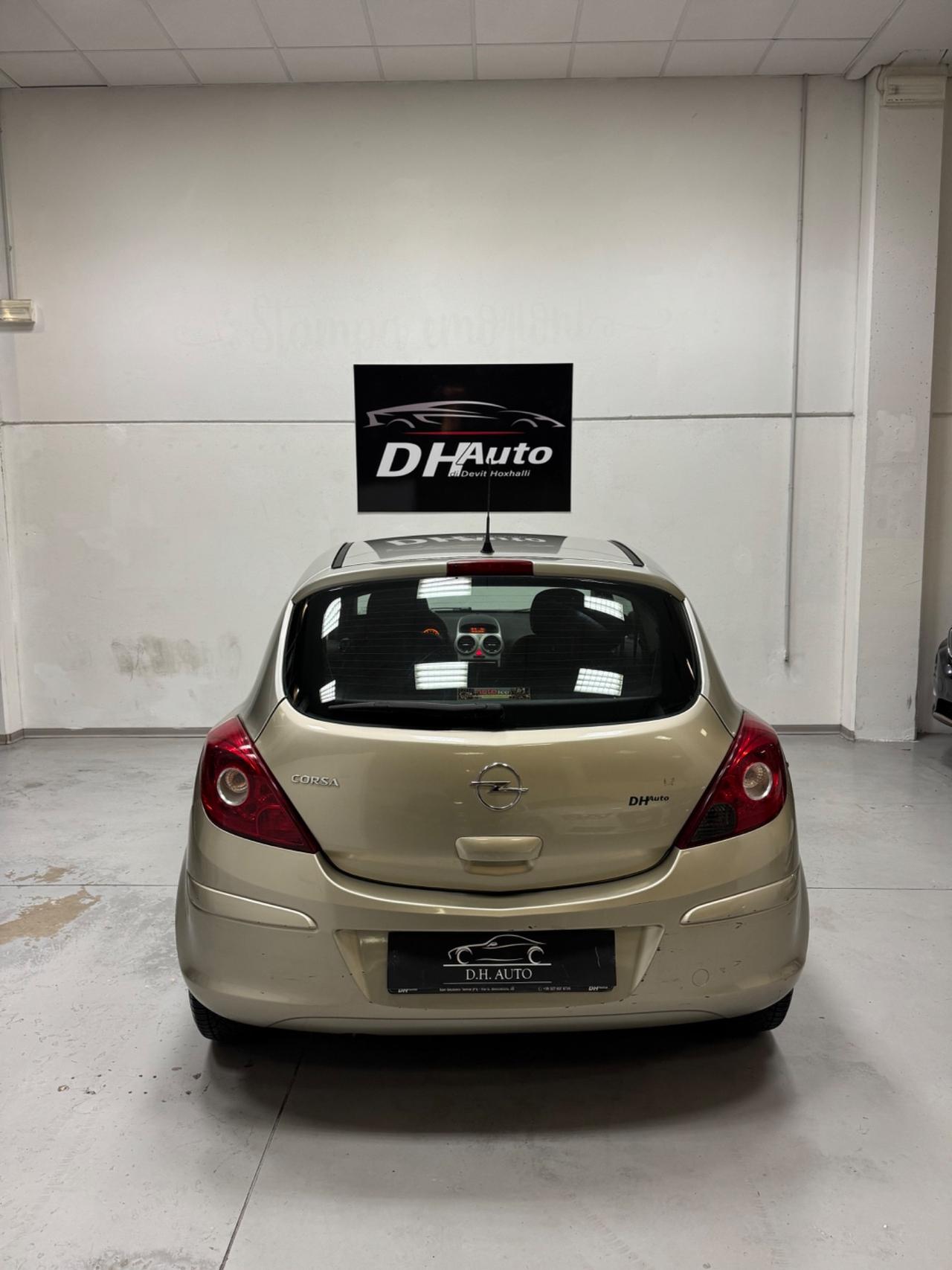 Opel Corsa 1.2 3 porte Sport