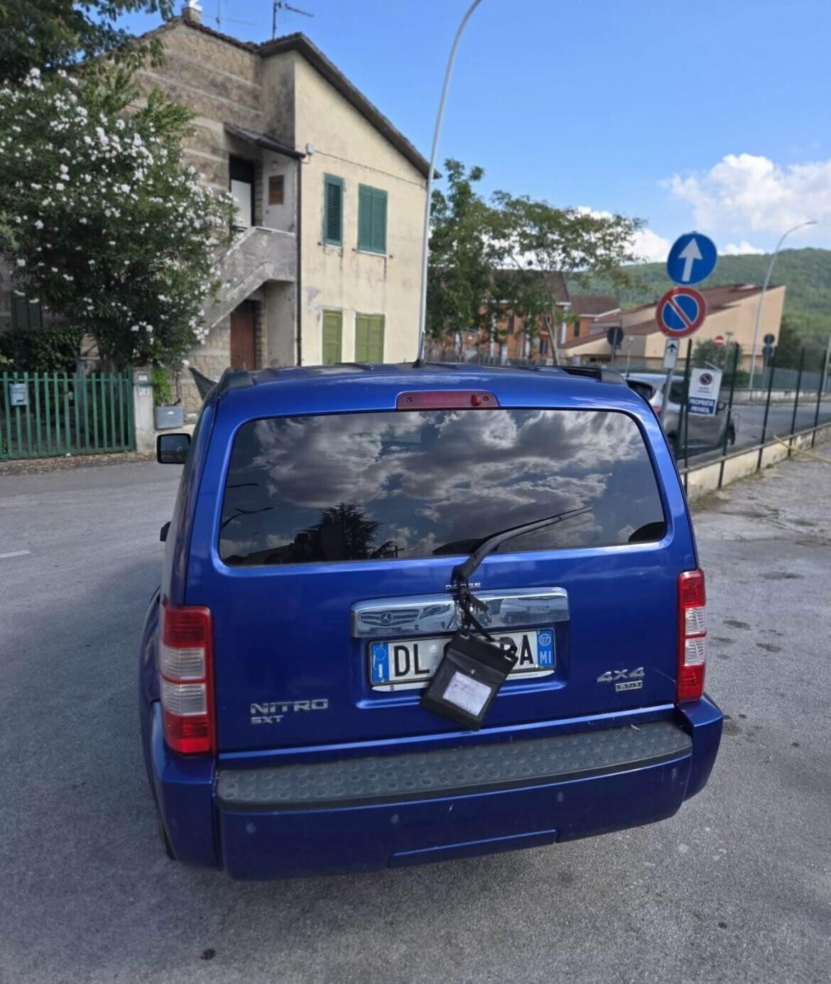 Dodge Nitro 2.8 CRD DPF R/T 4WD PELLE