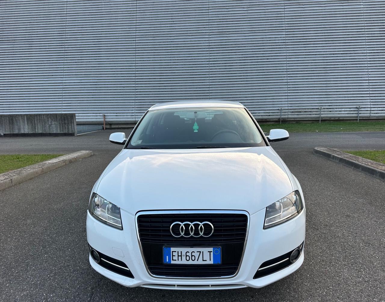 Audi A3 SPB 1.6TDi S tronic Attraction