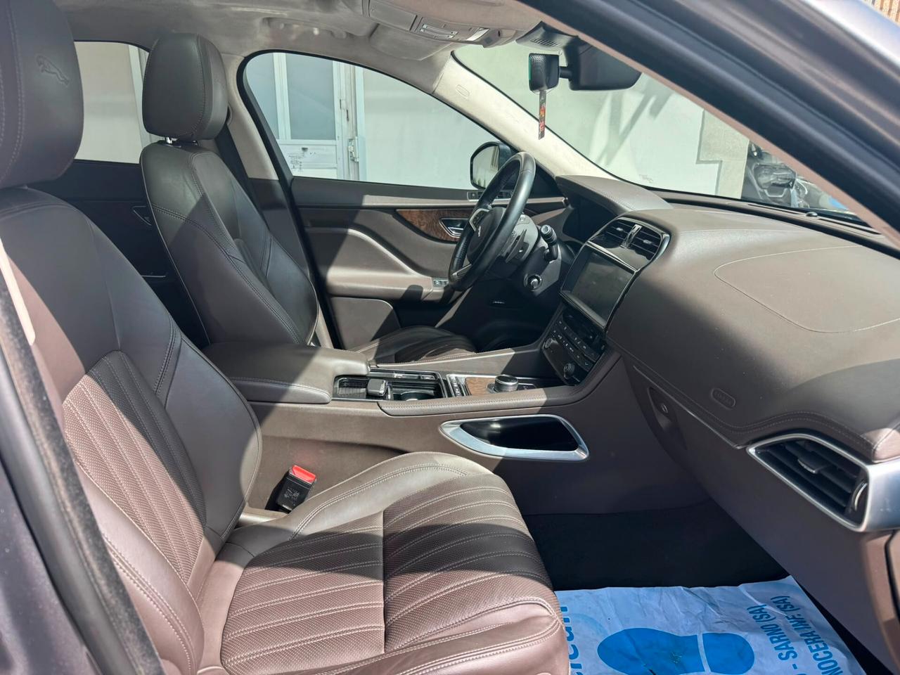 Jaguar F-Pace 2.0 D 240 CV AWD aut. Prestige