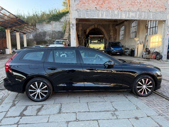 VOLVO V60 D3 Business IVA ESPOSTA