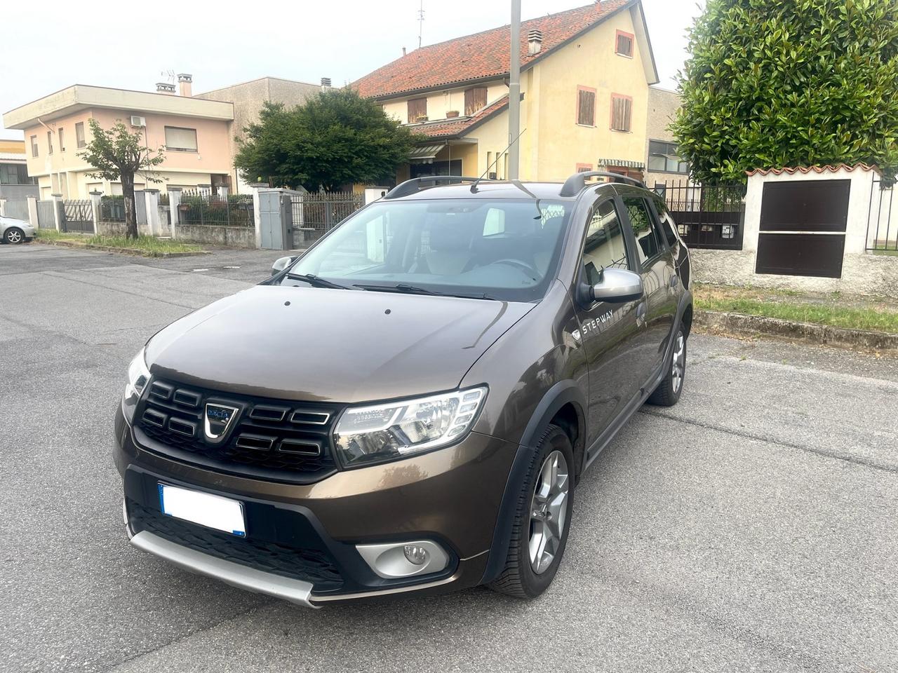 Dacia Logan MCV Stepway 1.5 dCi 8V 90CV Start&Stop per Neopatentati