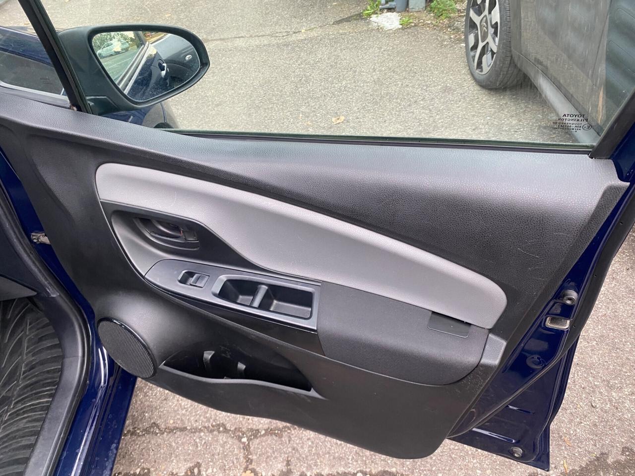 Toyota Yaris 1.5 Hybrid 5 porte Active