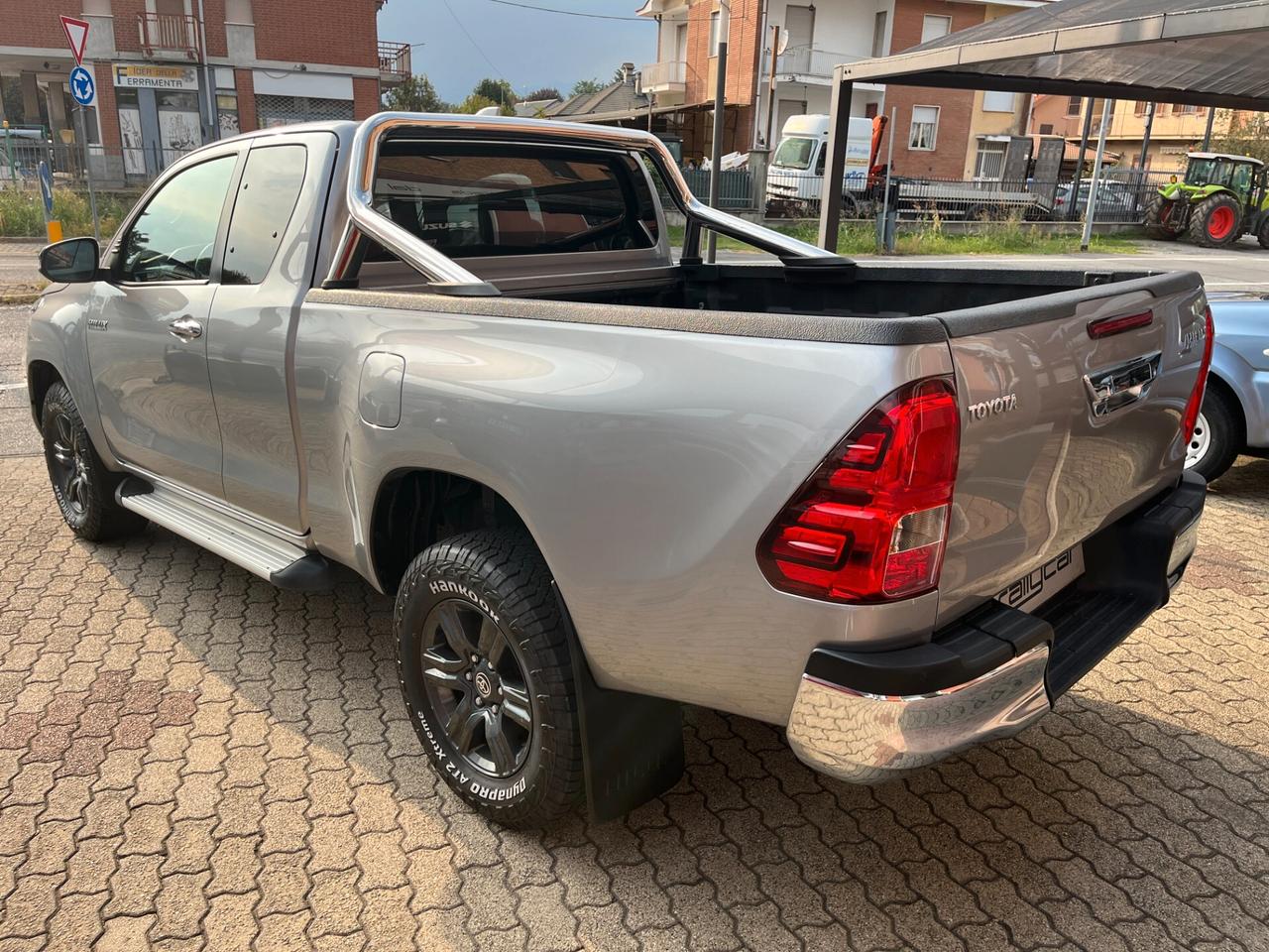 Toyota Hilux 2.4 D4D 4WD 2+2p cassone lungo - 35.000km