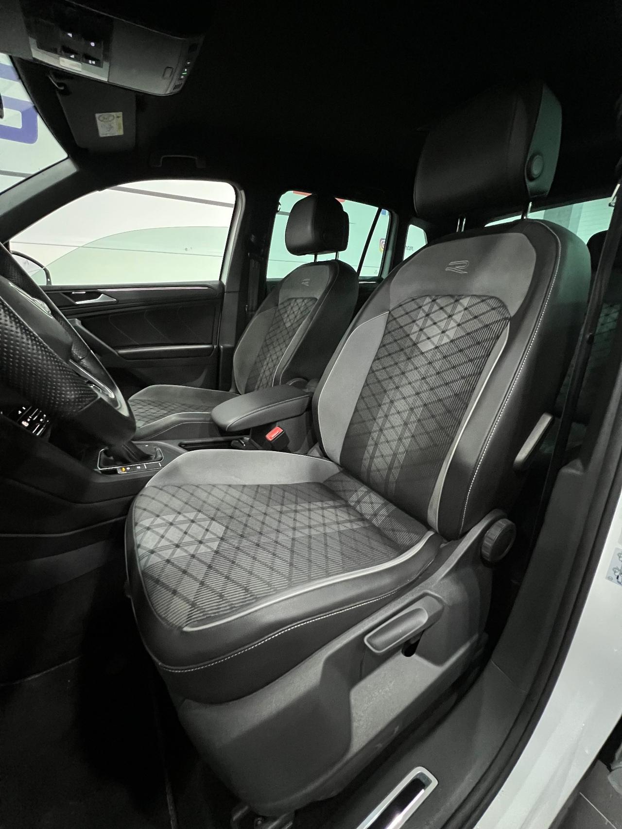 VOLKSWAGEN TIGUAN 1.4 TSI DSG E-Hybrid R-Line 245 cv