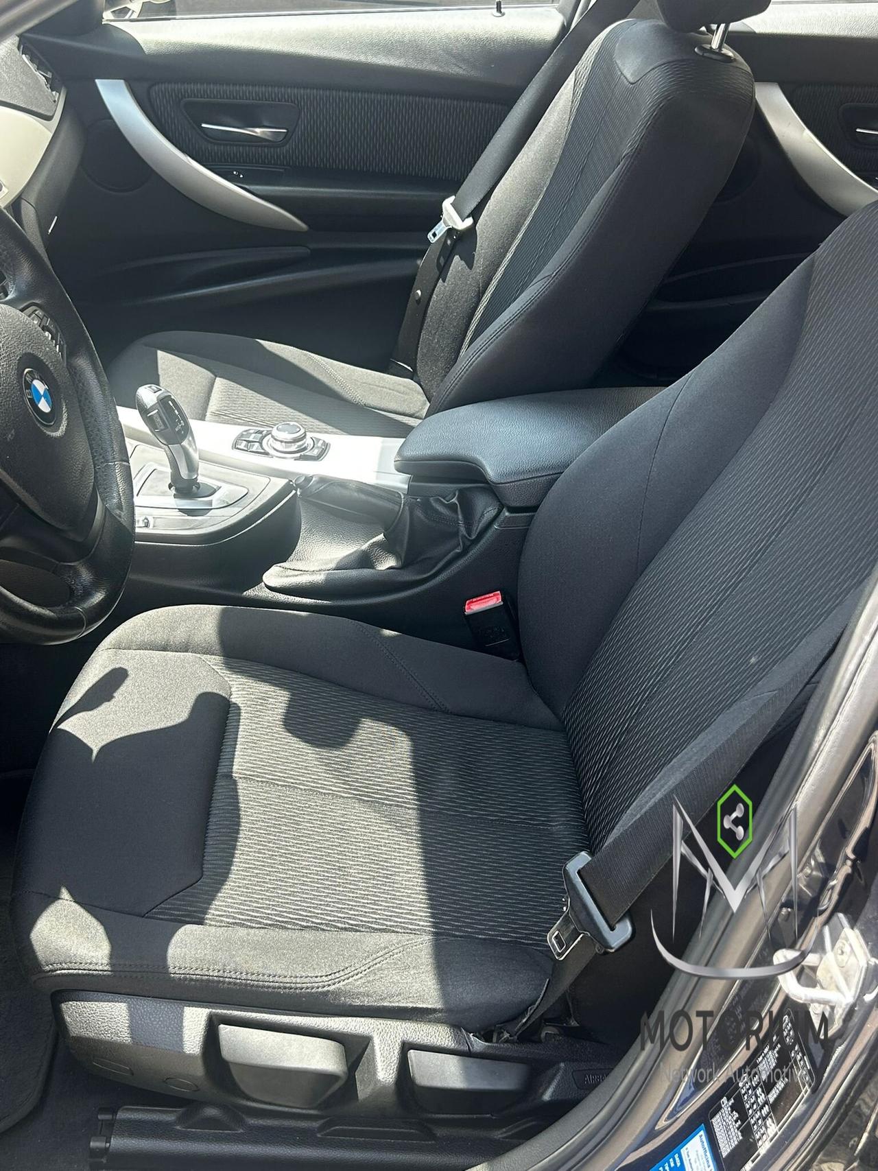 BMW 320D touring business advantage 190 CV