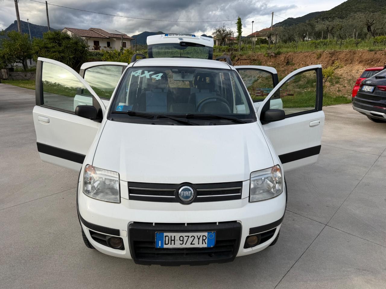 Fiat Panda 4x4 TASTO ELD GANCIO TRAINO -- 119000 km