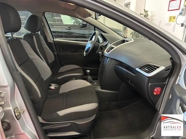 PEUGEOT - 207 5p 1.4 8v One-Line NEOPATENTATI
