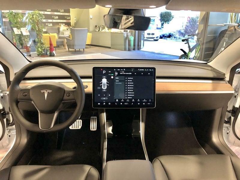 Tesla Model 3 Long Range Performance AWD